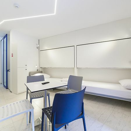 Hotel Pansion Sretno Pasko Sunce Novalja Exteriör bild