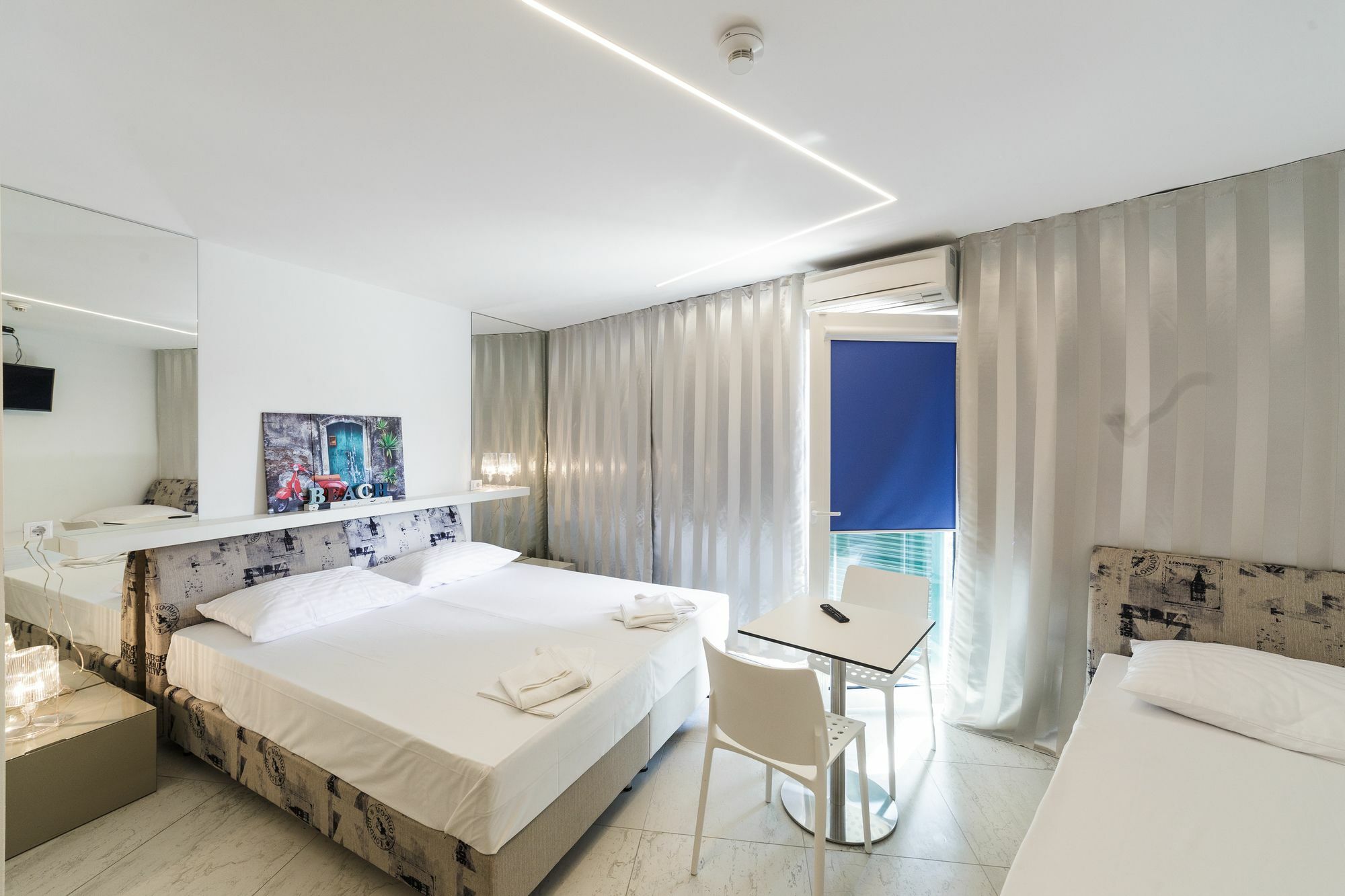 Hotel Pansion Sretno Pasko Sunce Novalja Exteriör bild